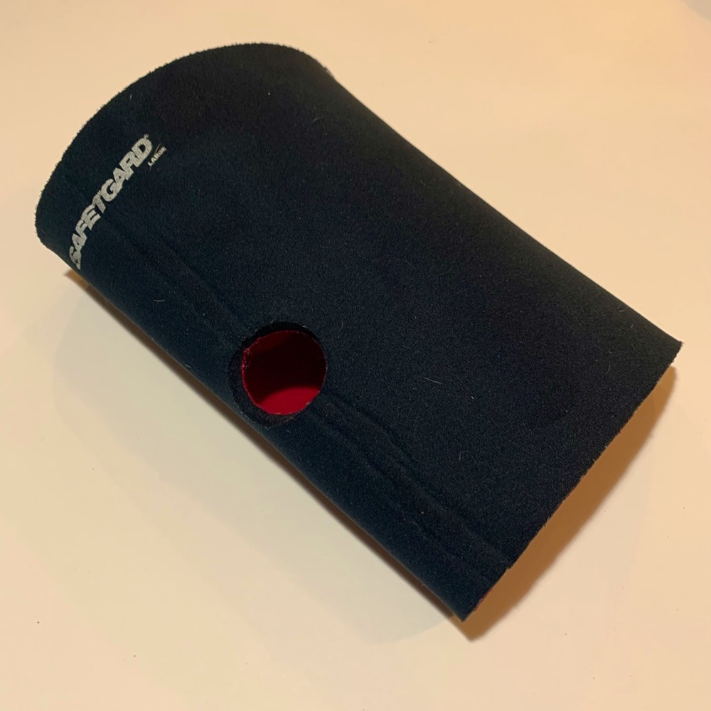 Safeguard knee support sleeve